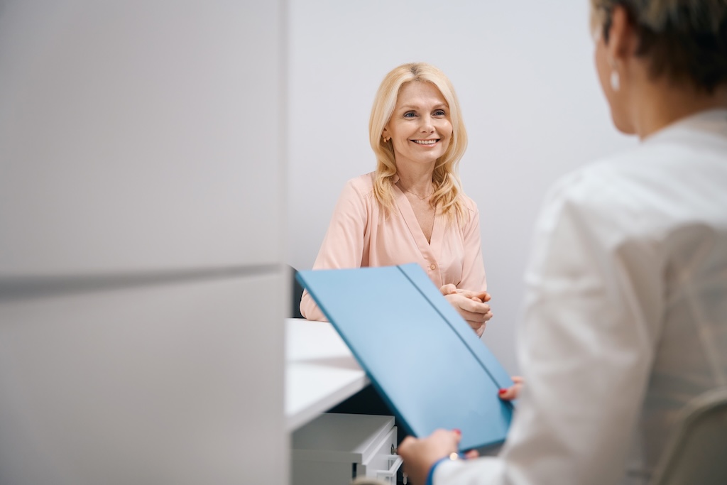 Nice woman visits a psych testing facility for memory testing.